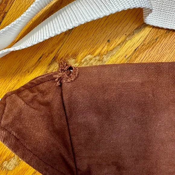 Big Bud Press Brown Fanny Pack Crossbody Bag with White Strap - Picture 4 of 4